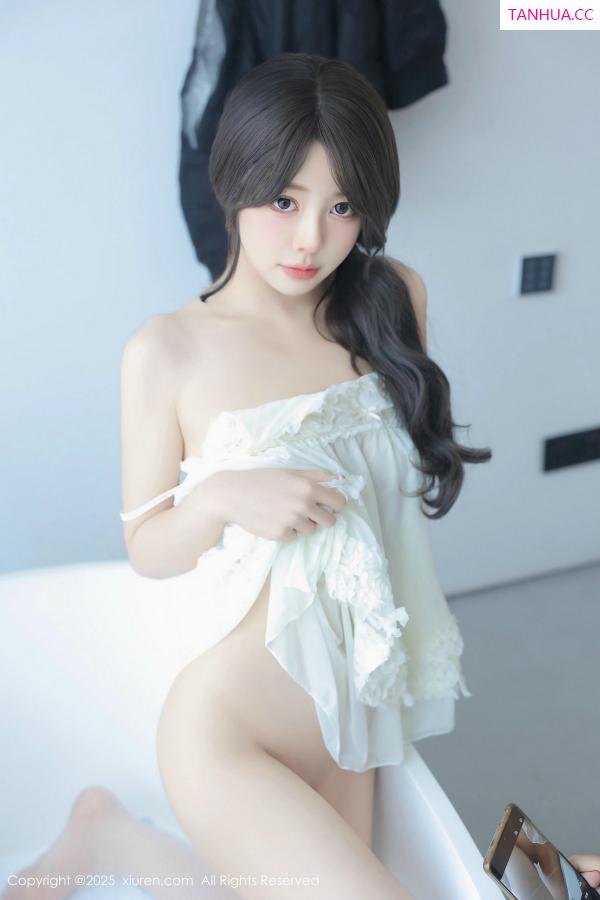   [XiuRen]高清写真图 2025.02.07 No.9851 桃妖夭 丝袜美腿第54张图片